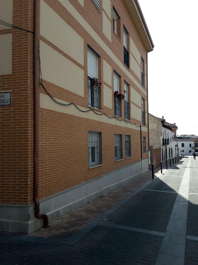 El Rincon De Antonio Apartment Casarrubios del Monte Exterior photo
